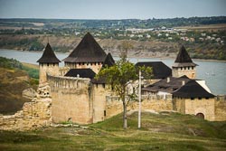 chernivtsi with guide